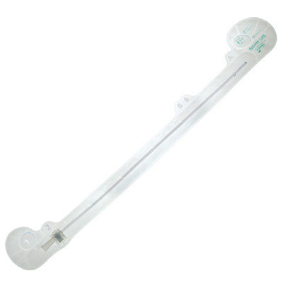 Bildbeschreibung eines Actreen Lite Katheters für Männer: Der Katheter ist 45 cm lang und in einer steril verpackten Folie zu sehen. Er hat eine glatte, flexible Oberfläche und ist in einer neutralen Farbe gehalten. Die Spitze des Katheters ist leicht abgerundet, was die Anwendung erleichtert. Auf der Verpackung sind klare, informative Beschriftungen über die Größe (CH 12) und Anwendungshinweise zu erkennen. Im Hintergrund ist ein minimalistischer, hellen Untergrund, der den Fokus auf das Produkt lenkt.