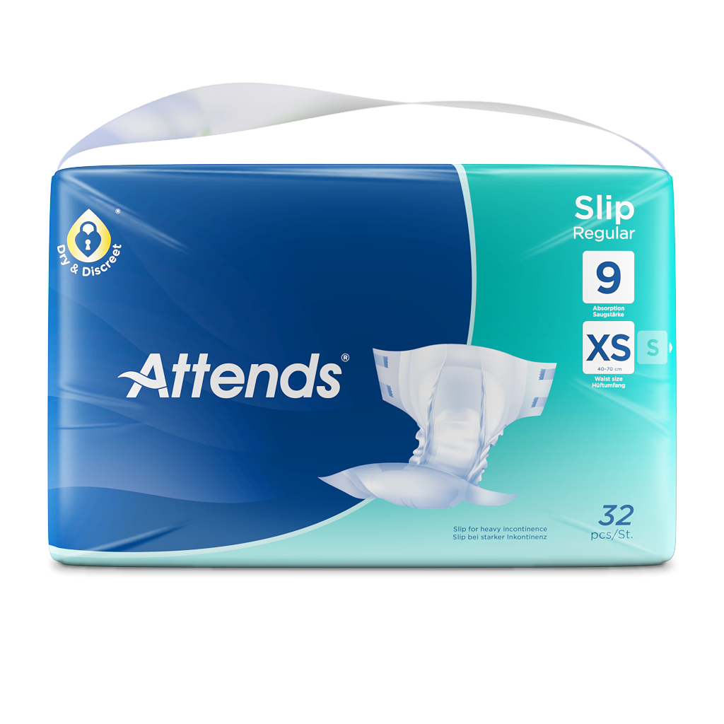 Ein Produktbild zeigt einen einzelnen Attends Slip Regular Inkontinenzslip in der Größe XS auf einem weißen Hintergrund. Der Slip ist in einem hygienischen, unbenutzten Zustand und hat eine hohe Absorptionsfähigkeit und eine weiche, atmungsaktive Oberfläche. Die Vorderseite des Slips ist mit einem dezenten, hellblauen Design versehen, während die Rückseite ebenfalls hellblau ist. Der Slip verfügt über elastische Beinabschlüsse für einen sicheren Sitz und zusätzlichen Komfort.