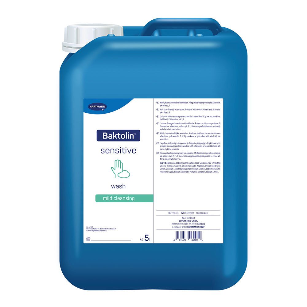 Bild einer Flasche mit Bode Baktolin Sensitive Waschlotion. Die Flasche hat eine weiße, elegante Form mit einem Pumpspender an der Oberseite. Das Etikett ist farbenfroh gestaltet, mit grünen und blauen Akzenten. Es enthält den Produktnamen "Baktolin Sensitive" sowie wichtige Informationen zu den Inhaltsstoffen und Anwendungshinweisen. Die Flasche steht auf einem neutralen Hintergrund, der die Konzentration auf das Produkt lenkt.