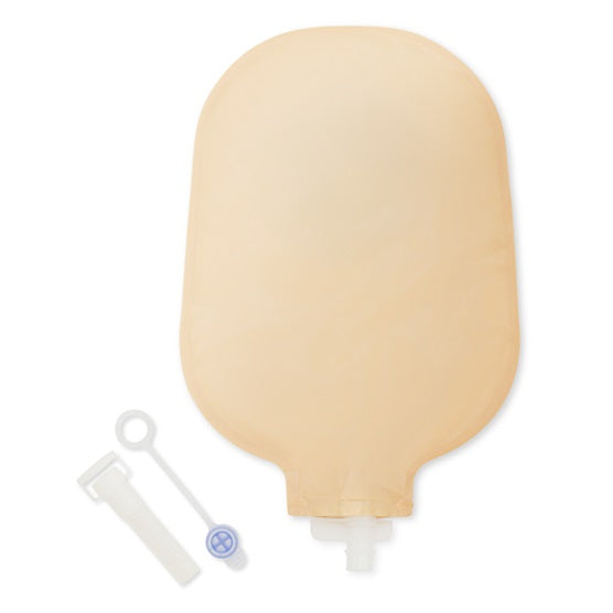 Bild eines Dansac Nova 1 Urostomiebeutels, der in einer transparenten Plastikhülle präsentiert wird. Der Beutel hat einen Durchmesser von 30 mm und ein Volumen von 330 ml. Im oberen Bereich ist er mit einer festen, abgerundeten Öffnung versehen, die für die sichere Anbringung am Körper dient. Die Verpackung enthält drei Beutel. Der Hintergrund ist neutral und hebt den Beutel hervor, der für Benutzer von Urostomie-Versorgungen konzipiert ist.