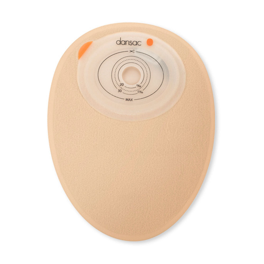 Ein geschlossener Beutel des Produkts Dansac Novalife TRE 1. Der Beutel ist transparent und zeigt eine gelbliche Flüssigkeit darin. Das Produkt trägt eine klar lesbare Aufschrift mit dem Markennamen "Dansac" und der Bezeichnung "Novalife TRE 1", die auf eine Anwendung im medizinischen Bereich hinweist. Auf der Verpackung sind zudem mehrere Symbole abgebildet, die die Verwendung und Eigenschaften des Produkts darstellen, wie z.B. Hygiene und Sicherheit.