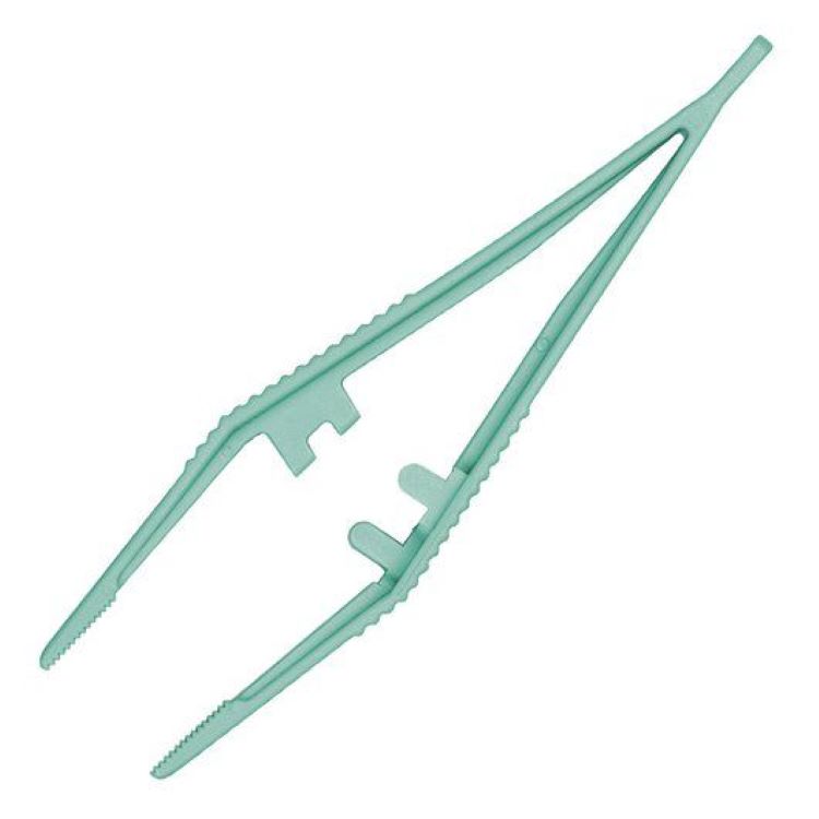 Ein Katheterlegeset in pflegeleichter Verpackung, das für medizinische Anwendungen konzipiert ist. Das Set enthält sterile Einzelteile wie einen Katheter, Handschuhe und weiteres Zubehör, das in sauberer, transparenter Folie angeordnet ist. Die Verpackung ist deutlich beschriftet und enthält wichtige Informationen zu Verwendung und Handhabung. Die Gesamtansicht des Sets zeigt eine professionelle und hygienische Präsentation, die Vertrauen und Sicherheit in der medizinischen Anwendung vermittelt.