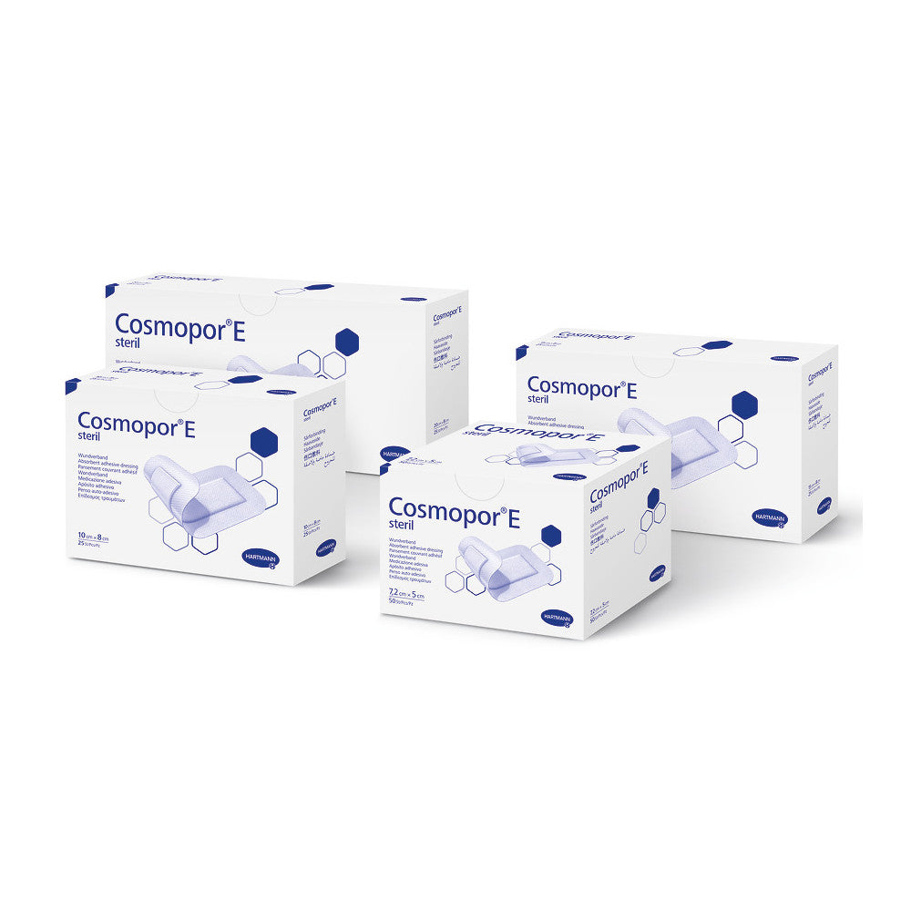 Bild eines Hartmann Cosmopor E Wundverbandes in einer sterile Verpackung. Der Verband hat die Maße 72 x 5 cm und ist eindeutig als selbsthaftend gekennzeichnet. Die Verpackung ist transparent und zeigt den Verband, der ordentlich gefaltet ist. Im Hintergrund sind Hinweise zur Sterilität und Anwendungsinformationen sichtbar. Der Verband ist für die unkomplizierte Wundversorgung konzipiert und wird in einer sauberen, hygienischen Umgebung präsentiert.