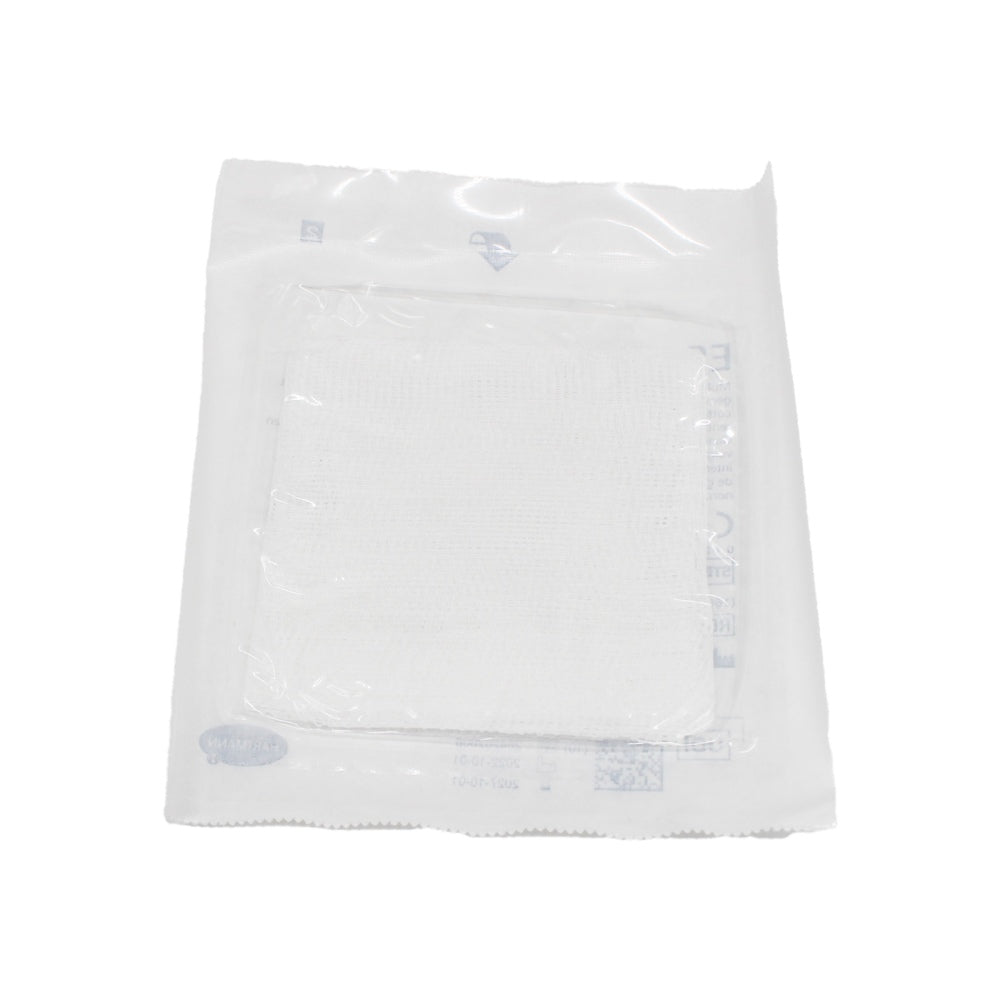 Sterile Mullkompressen von Hartmann, Größe 7,5 x 7,5 cm, 17-fadig, 8-fach, im Packungsdesign. Die Kompressen sind in einem transparenten, hygienischen Verpackungsmaterial angeordnet, das die sterile Qualität der Produkte sichert. Die Verpackung wird durch ein aufgedrucktes Produktetikett ergänzt, das Details zu Größe, Fadenzahl und Sterilität bietet. Die Kompressen sind weich und saugfähig, ideal für Wundverbände und medizinische Anwendungen.