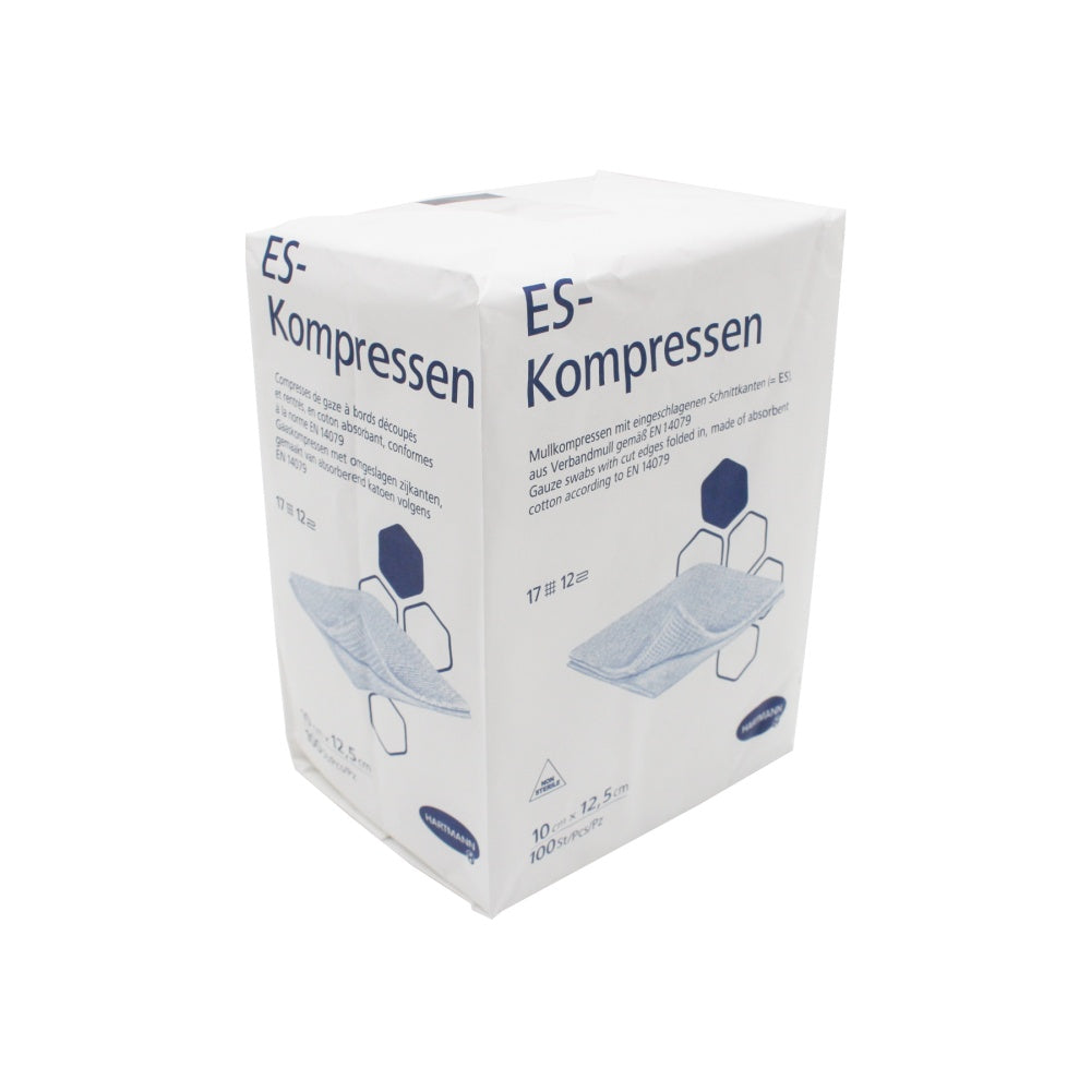 Produktbild von Hartmann es Mullkompressen, unsteril, 10 x 12,5 cm, 17-fädig, 12-fach. Die Kompressen sind in einem transparenten, hygienischen Verpackungsbeutel angeordnet. Im Vordergrund sieht man die weißen, rechteckigen Mullkompressen, die gleichmäßig gestapelt sind und eine leichte, luftige Struktur aufweisen. Auf der Verpackung sind die Produktdetails in klaren, lesbaren Schriftzügen abgebildet, das Logo von Hartmann ist ebenfalls gut sichtbar.