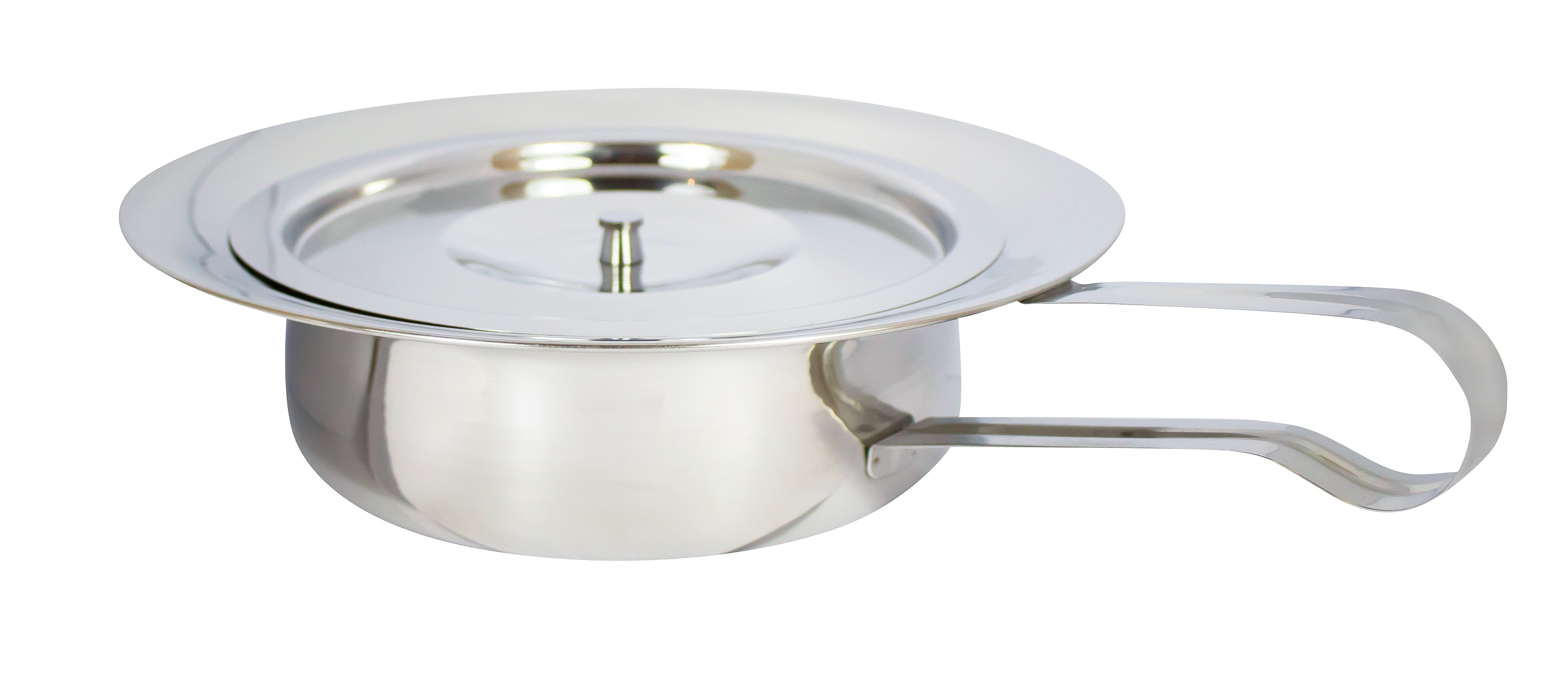 Bild eines wiederverwendbaren Stechbeckens aus rostfreiem Edelstahl mit runder Form. Das Produkt hat einen geschlossenen Deckel, der eine hygienische Aufbewahrung ermöglicht. Die Oberfläche des Stechbeckens ist glänzend und glatt, was auf die hochwertige Verarbeitung hinweist. Es ist auf einer neutralen, hellen Oberfläche positioniert, die den Fokus auf das Produkt lenkt. Dieses praktische Hilfsmittel eignet sich ideal für den Einsatz im Pflegebereich.