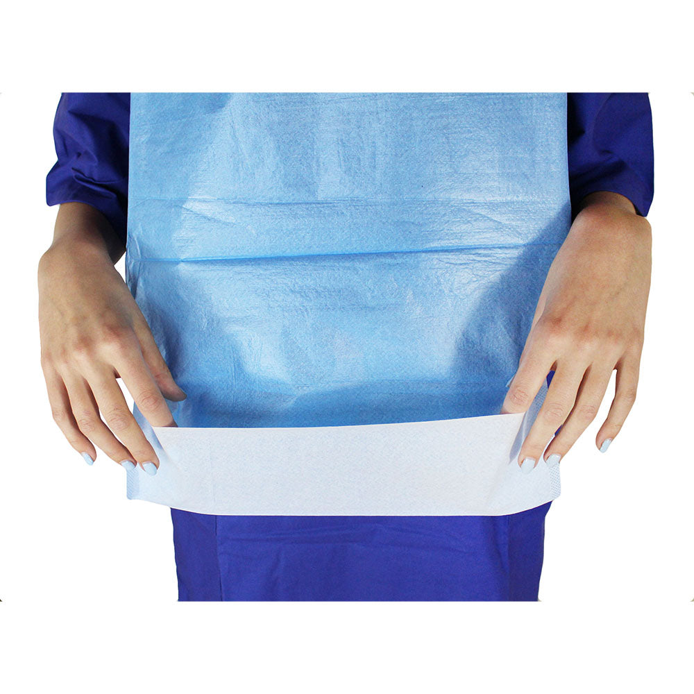 Blaues Einmal-Esslatzchen mit Auffangtasche, ideal für Babys und Kleinkinder. Das esslatzchen hat eine Größe von 64 x 36 cm und ist aus einem wasserabweisenden Material gefertigt, das das Reinigen erleichtert. Die aufgeklappte Tasche ist zur Auffang von Essensreste konzipiert, um das Chaos beim Füttern zu minimieren. Die lebendige Farbe sorgt für eine kindgerechte Optik. Dieses praktische Accessoire trägt dazu bei, die Mahlzeiten entspannter zu gestalten und den Hochstuhl sauber zu halten.