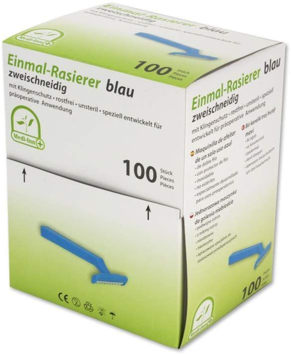 Ein einmaliger, blauer Einwegrasierer mit einem einschneidigen Design liegt auf einem weißen Hintergrund. Der Rasierer hat eine ergonomisch geformte Griffoberfläche, die für einen sicheren Halt sorgt. Die Klinge ist scharf und gut sichtbar, während die obere Kante leicht gerundet ist. Am Griffende befindet sich ein kleiner, ergonomischer Druckpunkt, der die Benutzerführung unterstützt. Der gesamte Rasierer wirkt hochwertig und funktional, ideal für die Rasur vorübergehender Anwendungen oder Reisen.