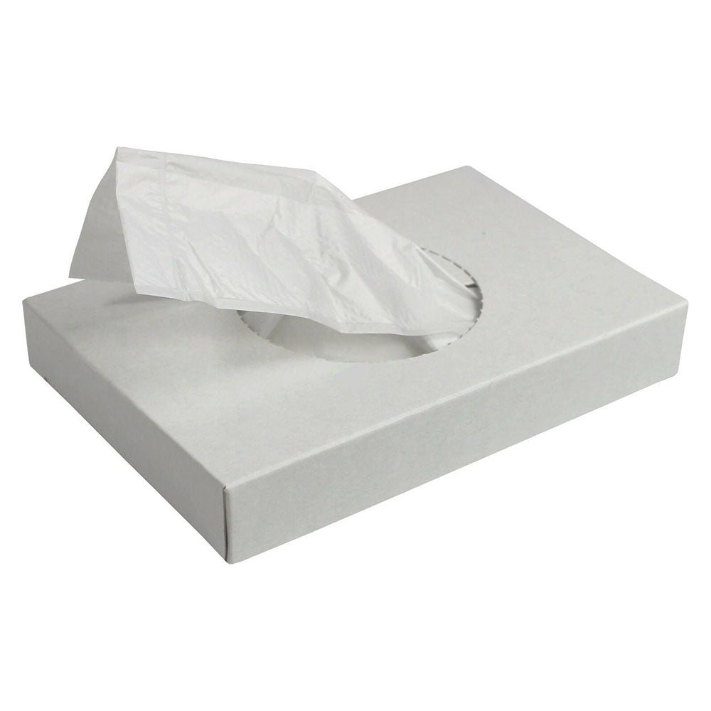 Bild von einem Set Hygienebeutel zur einfachen Entsorgung von Damenhygieneprodukten. Das Bild zeigt fünf Packungen mit je 30 Beuteln, die ordentlich nebeneinander angeordnet sind. Jeder Beutel ist in einem dezenten Design gehalten, mit praktischem Verschluss. Die Packungen sind farblich neutral und verfügen über eine klare Beschriftung, die ihre Funktion betont. Der Hintergrund ist hell und einfach gehalten, um die Beutel hervorzuheben.
