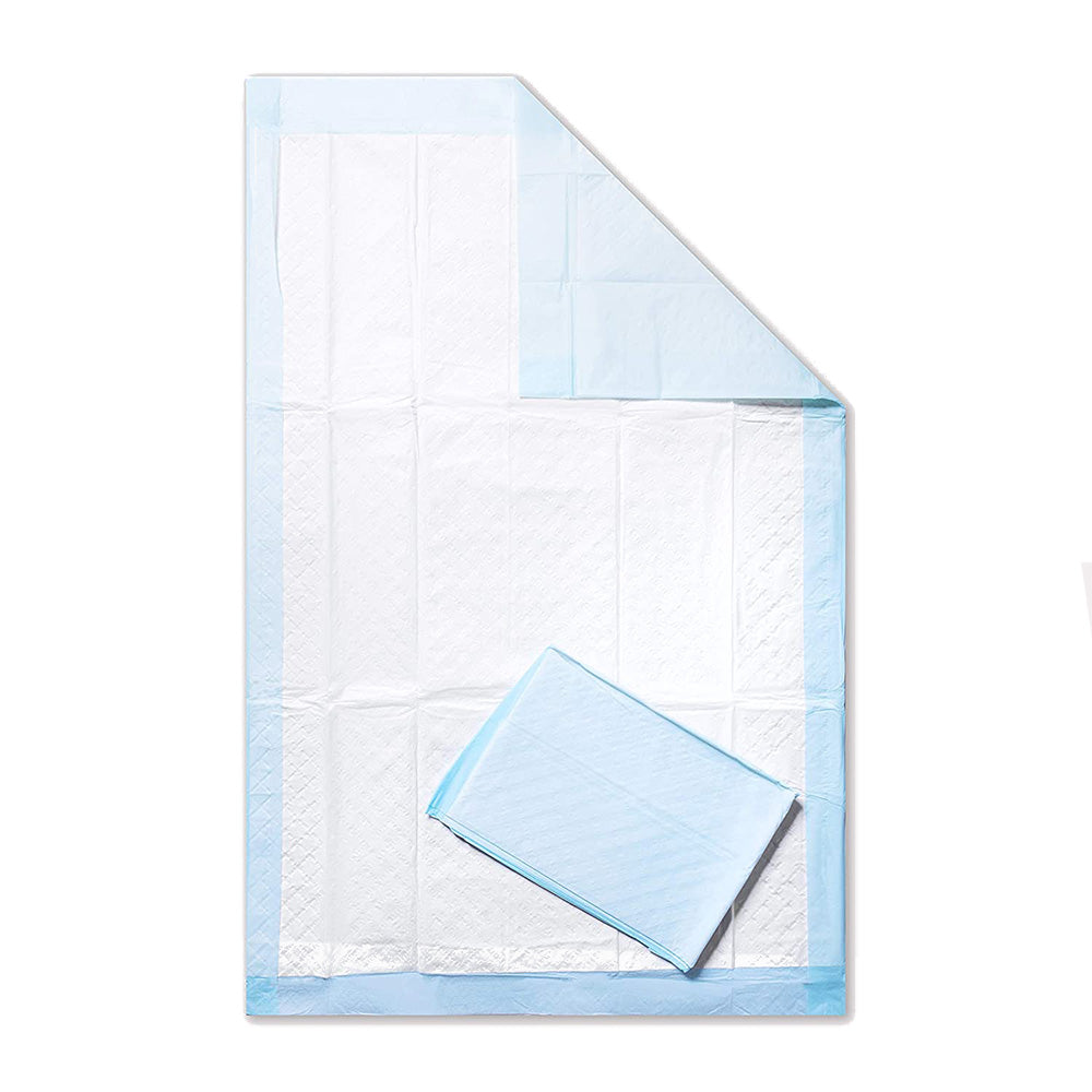 Produktbild von medi-inn Krankenunterlagen, Einmalunterlagen in der Größe 40 x 60 cm. Die Unterlagen sind sechslagig und in einem 25er-Pack verpackt. Auf dem Bild sind die Unterlagen ordentlich in einer transparenten Verpackung angeordnet. Die Oberseite der Verpackung zeigt deutlich das Produktlabel mit der Marke „medi-inn“ und enthält Informationen zur Verwendung. Im Hintergrund ist ein neutraler Untergrund zu sehen, der die Unterlagen hervorhebt.