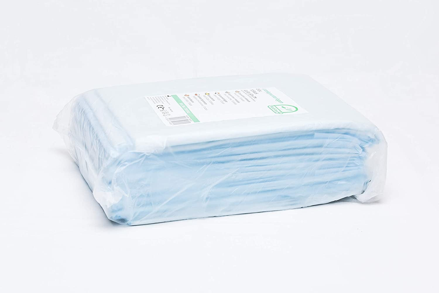 Bild zeigt eine Packung von Medi-Inn Krankenunterlagen, die in transparentem Folienmaterial verpackt sind. Die Unterlagen haben die Maße 40 x 60 cm und sind vierlagig, um zusätzlichen Schutz und Saugfähigkeit zu bieten. Auf der Verpackung sind Produktinformationen, inklusive der Hygieneverpackung, deutlich abgebildet. Der Hintergrund ist neutral, wodurch das Produkt klar im Vordergrund steht. Die Unterlagen sind für den einmaligen Gebrauch gedacht, ideal für medizinische und pflegerische Anwendungen.