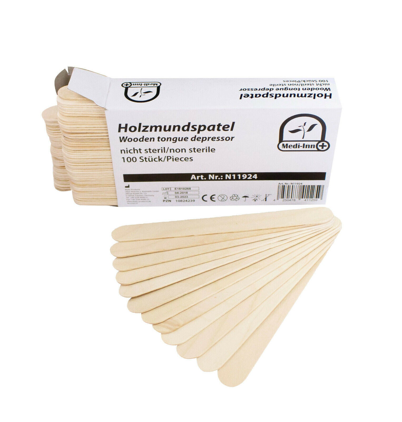 Bild von einem Set aus 100 Holz-Mundspateln, die in einem weißen, transparenten Kunststoffbeutel verpackt sind. Die Spatel sind gleichmäßig und naturfarben, mit einer glatten Oberfläche, die einen hygienischen Eindruck vermittelt. Der Beutel ist oben offen, sodass die Spatel teilweise herausragen und gut sichtbar sind. Im Hintergrund ist ein neutraler Farbton zu erkennen, der die Holzspatel hervorhebt. Dieses Produkt eignet sich ideal für den professionellen Einsatz in Praxen oder für den privaten Gebrauch.