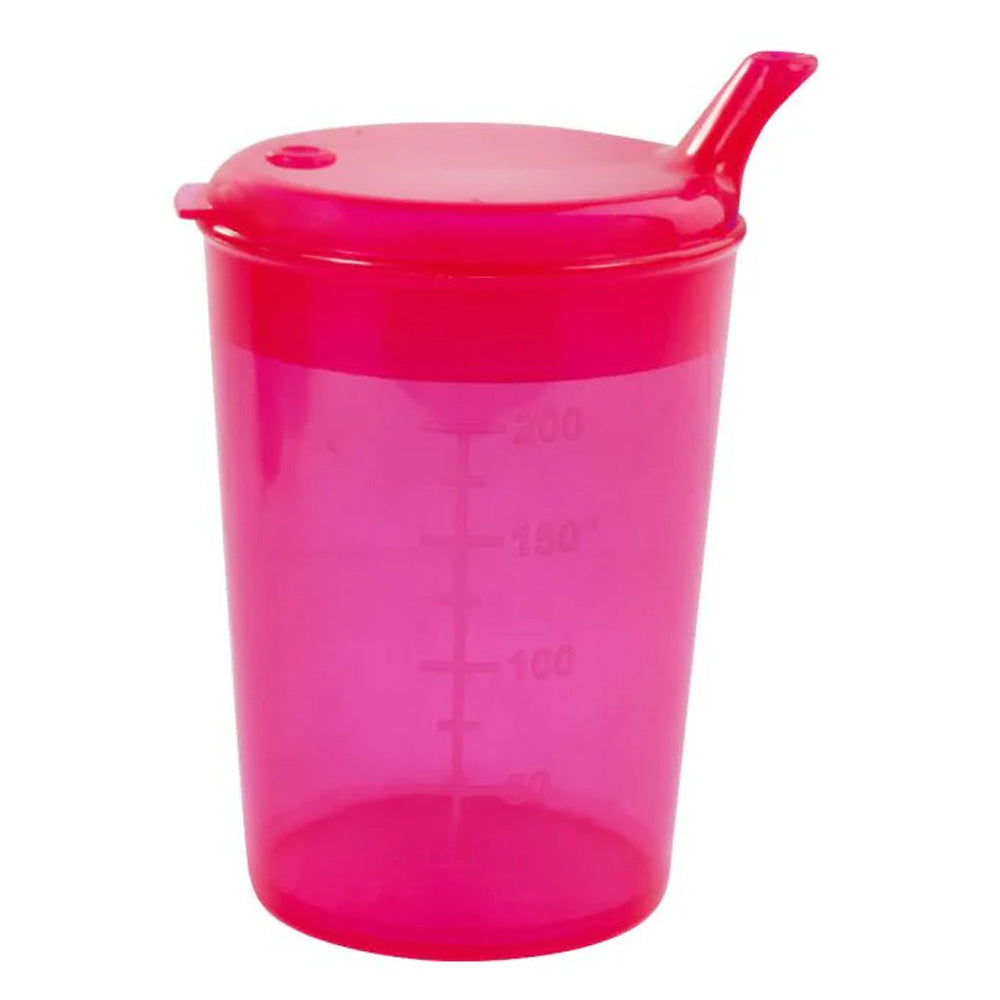 Ein Schnabelbecher in leuchtendem Grün, ideal für das Trinken von Flüssigkeiten. Der Becher hat eine spezielle Schnaupe mit einem Durchmesser von 12 x 10 mm, die ein gezieltes Trinken ermöglicht. Die Form bietet eine bequeme Griffigkeit und die kompakte Größe von 250 ml ist perfekt für Kinder oder Personen mit eingeschränkter Handkoordination. Der Becher ist aus robustem Material gefertigt, das langlebig und leicht zu reinigen ist.