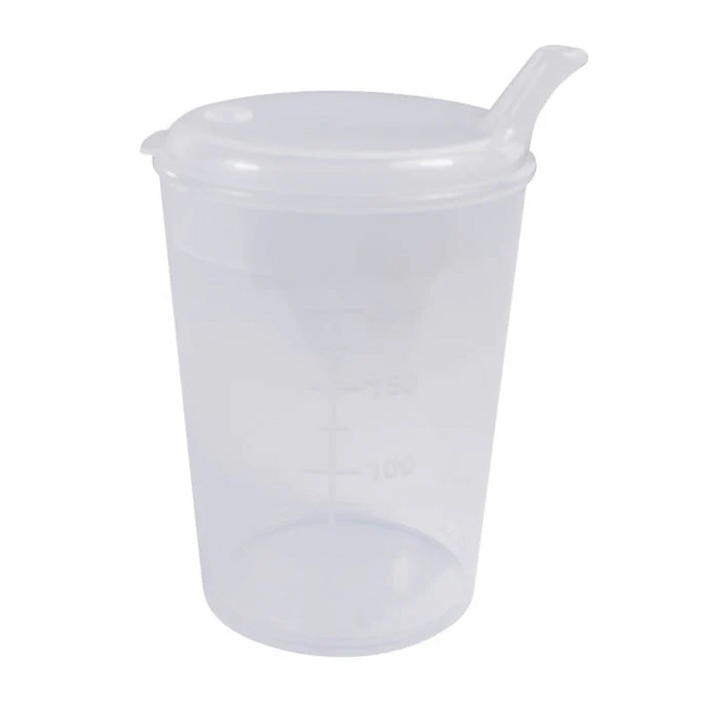 Roter Schnabelbecher aus hochwertigem Kunststoff für erleichtertes Trinken. Der Becher hat ein Fassungsvermögen von 250 ml und ist speziell für Personen mit Trinkschwierigkeiten konzipiert. Die Trinköffnung hat einen Durchmesser von 12x10 mm, was ein kontrolliertes Trinken ermöglicht. Der ergonomische Griff sorgt für sicheren Halt. Der Becher hat eine glatte Oberfläche und eine glänzende, ansprechende Optik. Ideal für den Einsatz in Pflegeeinrichtungen oder zu Hause. Spülmaschinenfest und langlebig.