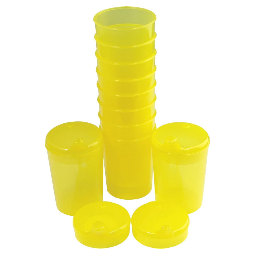 Ein Set von 10 Schnabelbechern in strahlendem Rot, bestehend aus 10 Unterteilen und 20 Deckeln. Die Becher sind aus strapazierfähigem Kunststoff gefertigt und zeichnen sich durch ihre praktische Schnabelkonstruktion aus, die das Trinken für Personen mit eingeschränkten Fähigkeiten erleichtert. Die Unterteile sind stabil und bieten sicheren Halt, während die Deckel eine einfache Handhabung gewährleisten. Ideal für den Einsatz im Pflegebereich oder für Menschen, die Unterstützung beim Trinken benötigen.