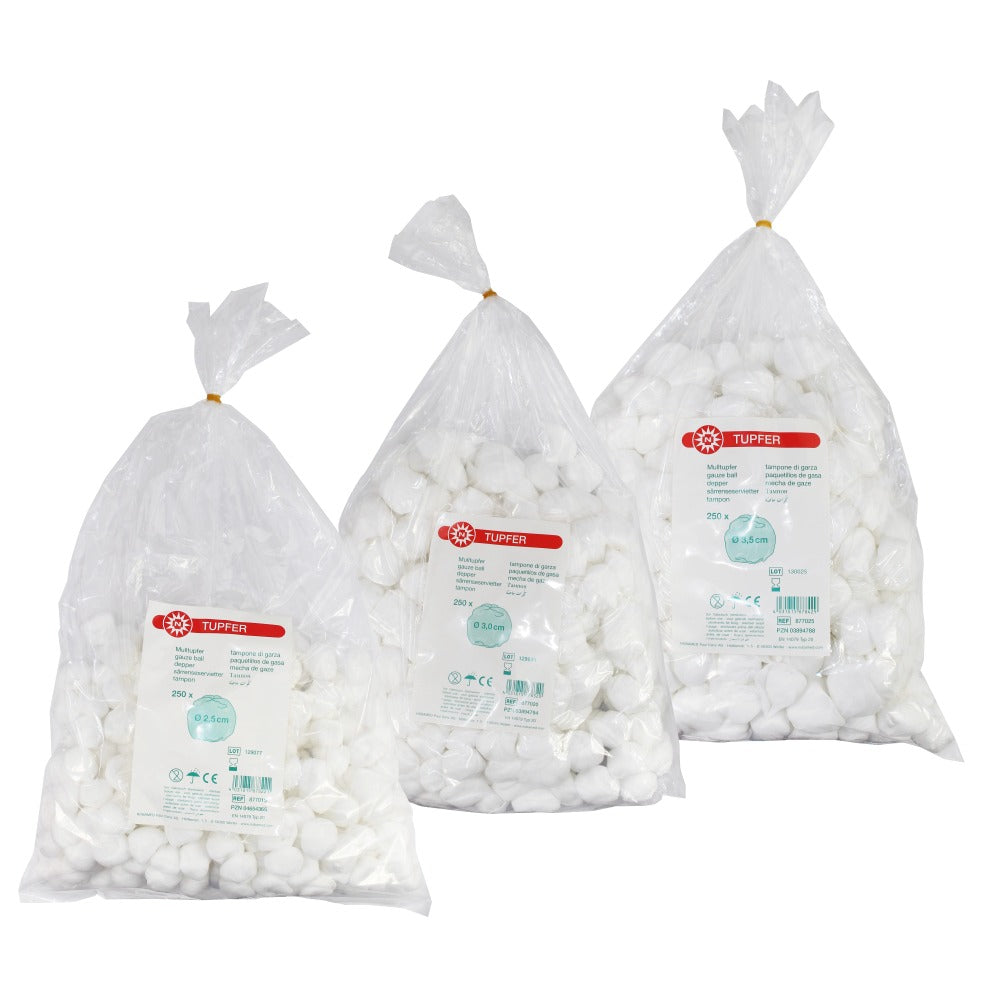 Runde, weiße, weiche Mulltupfer in einem transparenten Beutel mit einer Stückzahl von 250. Die einzelnen Tupfer haben einen Durchmesser von 2,5 cm und sind gleichmäßig geformt. Die Verpackung zeigt das Produkt klar und übersichtlich, mit Informationen zur Stückzahl und Größe. Der Beutel hat einen praktischen Zipperverschluss, der eine einfache Entnahme der Tupfer ermöglicht. Ideal für die Reinigung, Wundversorgung und kosmetische Anwendungen.