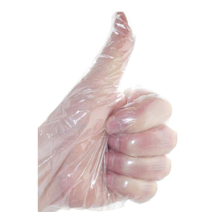 Ein Paar Noba Nobafol PE-Folienhandschuhe der Größe M liegt auf einem hellen Untergrund. Die Handschuhe sind transparent und leicht, mit einer glatten Oberfläche. Sie sind ungenauer gefaltet, wobei die Öffnungen nach oben zeigen. Die Handschuhe sind geeignet für den einmaligen Gebrauch und bieten einen Schutz der Hände bei verschiedenen Tätigkeiten, wie z.B. im Haushalt oder in der Gastronomie. Die Verpackung ist nicht sichtbar, der Fokus liegt auf den Handschuhen selbst, die modern und funktional wirken.