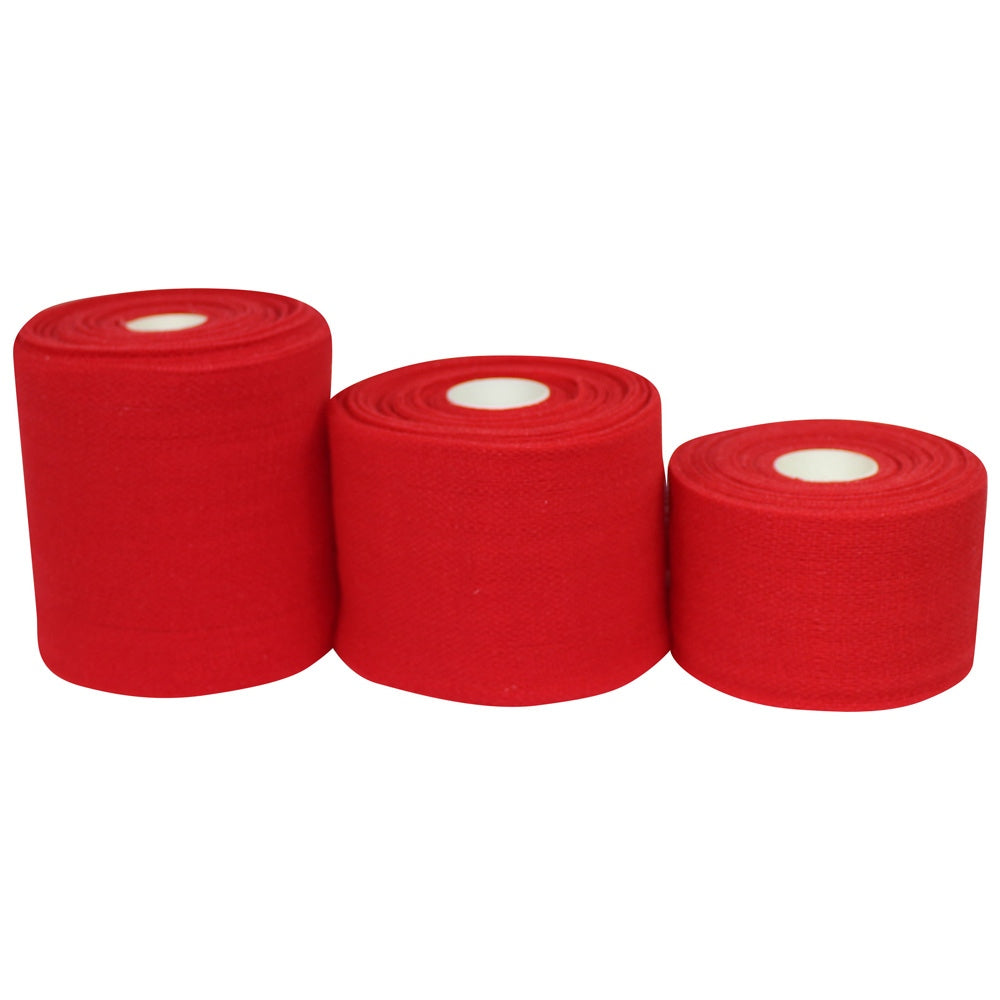 Bild einer elastischen Fixierbinde in der Farbe Grün, die in einer transparenten Verpackung präsentiert wird. Die Binde hat eine Breite von 10 cm und eine Länge von 20 m. Auf der Verpackung sind Informationen über das Produkt, wie die Bezeichnungen "noba" und "nobahaft", sowie Hinweise zur Verwendung und den Eigenschaften der Binde sichtbar. Der Hintergrund ist neutral, was die Aufmerksamkeit auf das Produkt lenkt. Die Binde ist von bester Qualität und dient zur Fixierung und Unterstützung.