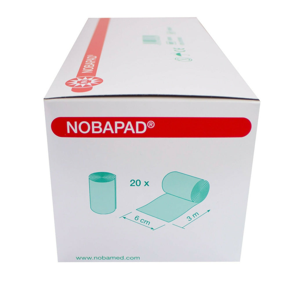 Bild eines Produkts mit fünf Rollen Noba Nobapad Polsterbinden aus synthetischer Watte. Jede Rolle misst 3 m x 10 cm und ist in einer modernen, ansprechenden Verpackung dargestellt. Die Binden sind weiß und wirken weich sowie flexibel, ideal für die Verwendung in der Wundversorgung. Der Hintergrund ist neutral gehalten, um das Produkt hervorzuheben. Die Verpackung zeigt deutlich die Markenbezeichnung und die Produktinformationen.