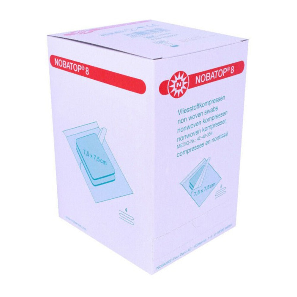 Sterile Vliesstoffkompressen in einer packenden Produktdarstellung. Die Verpackung besteht aus einer durchsichtigen Folie, die die kompakt gestapelten Kompressen zeigt. Jede Kompresse misst 50 x 2 cm und ist sorgfältig gefaltet. Die Herstellerbezeichnung "noba nobatop" ist deutlich auf der Vorderseite der Verpackung sichtbar, zusammen mit der Anzahl von 100 Stück, die in der Packung enthalten sind.