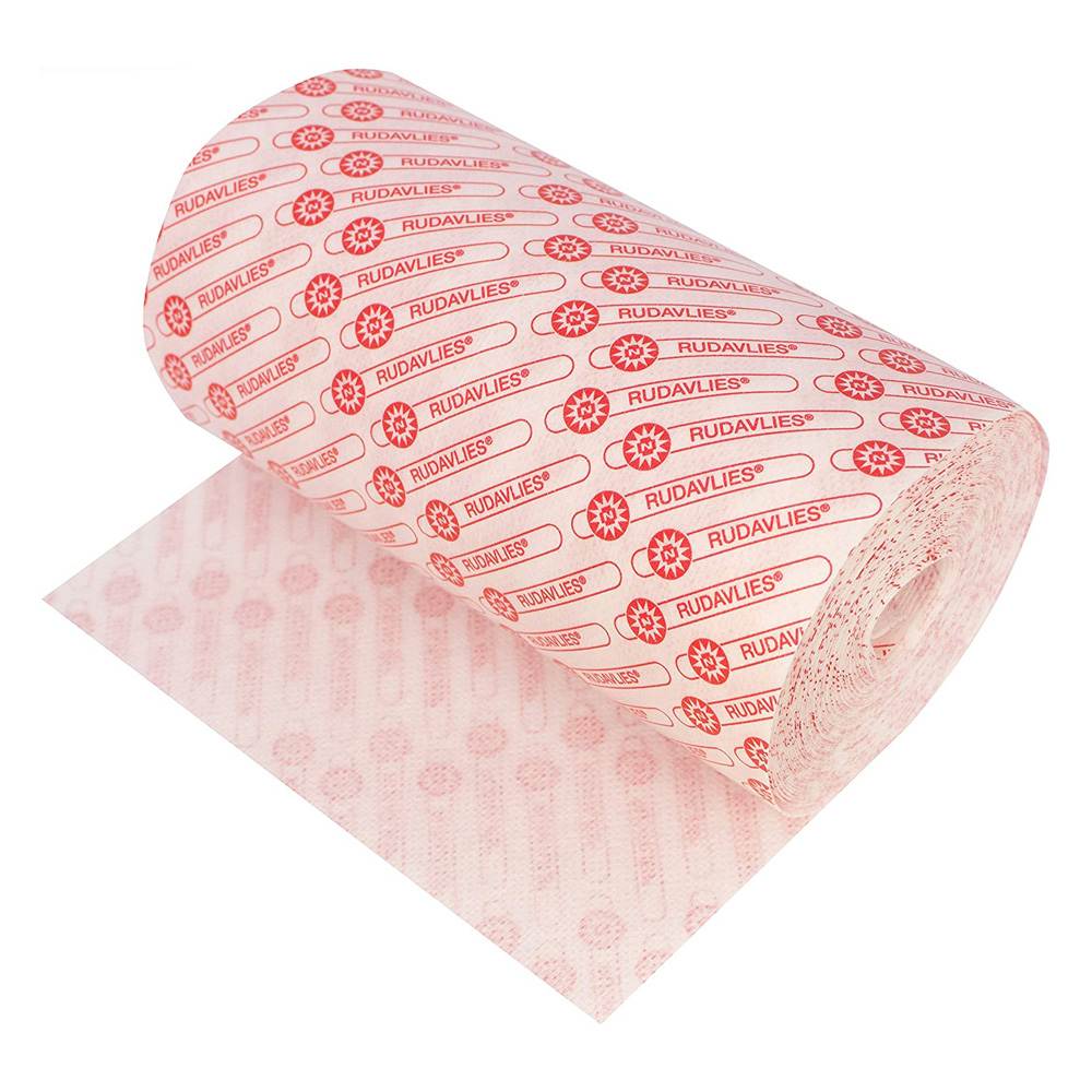 Bild zeigt das Noba Rudavlies Klebevlies, hypoallergen, in einer Rolle von 10 Metern. Die Verpackung ist in einem klaren weißen Design mit blauen Akzenten gehalten. Auf der Vorderseite sind die Produktmerkmale, wie "hypoallergen" und die Länge von 10 Metern, deutlich lesbar. Das Material sieht leicht und flexibel aus und ist für verschiedene Anwendungen geeignet. Im Hintergrund ist eine neutrale Fläche zu sehen, die den Fokus auf das Produkt lenkt.