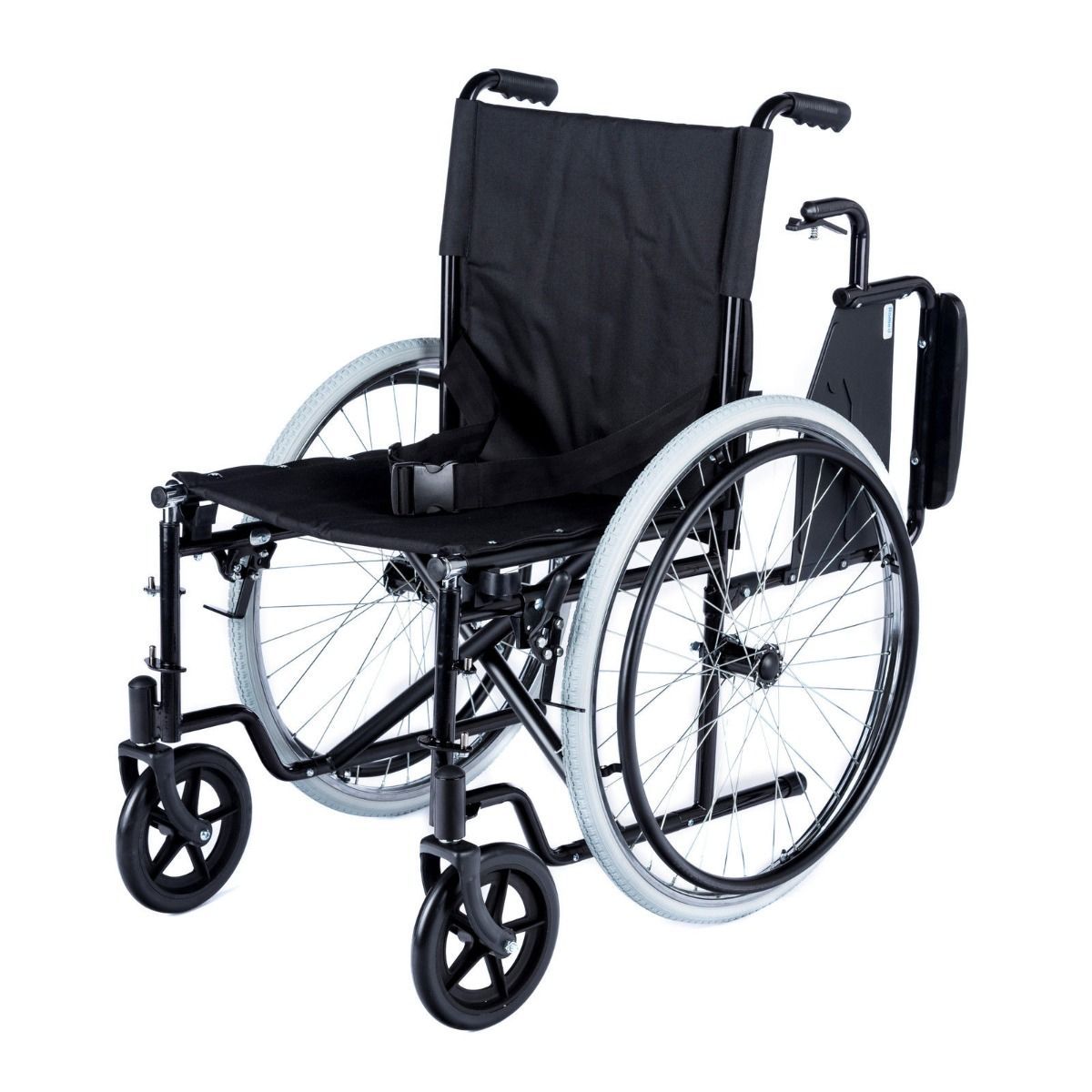 Manueller Rollstuhl "Dynamic" mit einer Sitzbreite von 46 cm, der faltbar und vielseitig einsetzbar ist. Der Rollstuhl hat ein modernes Design in Schwarz und Silber und bietet eine ergonomische Sitzgelegenheit für Nutzer. Die Armlehnen sind gepolstert und der Rücken ist leicht verstärkt für zusätzlichen Komfort. Die Räder sind robust und eignen sich für verschiedene Untergründe. Der faltbare Mechanismus ermöglicht einfache Lagerung und Transport. Ideal für Mobilität im Innen- und Außenbereich.