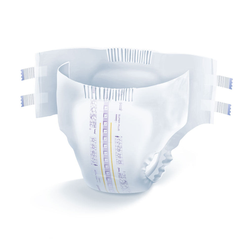 Hochwertige Verpackung von Inkontinenzprodukten der Marke Seni. Die Verpackung zeigt eine große, weiße Tüte mit dunkelgrünem und gelbem Design. Auf der Vorderseite befindet sich der Produkttitel "Seni Super Plus" sowie die Angabe "Large". Daneben sind Symbole für besondere Eigenschaften wie hohe Saugfähigkeit und Hautfreundlichkeit abgebildet. Im Hintergrund sind stilisierte grafische Elemente zu sehen.
