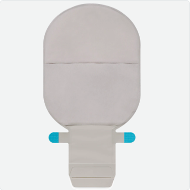 Ansicht eines Produktbildes für Sensura Mio Ausstreifbeutel, konvex, 15-33 mm, in Lichtgrau. Der Beutel ist in einer Packung mit 10 Stück abgebildet. Eindeutig plastisch geformt, zeigt der Beutel eine ausgeschnittene Öffnung und ist glatt und unbenutzt. Auf der Verpackung sind verständliche Produktinformationen und eine klare Darstellung des Produkts zu sehen. Die Beleuchtung hebt die Struktur und Farbe des Beutels hervor. Ideale Lösung für die sichere Stomaversorgung.