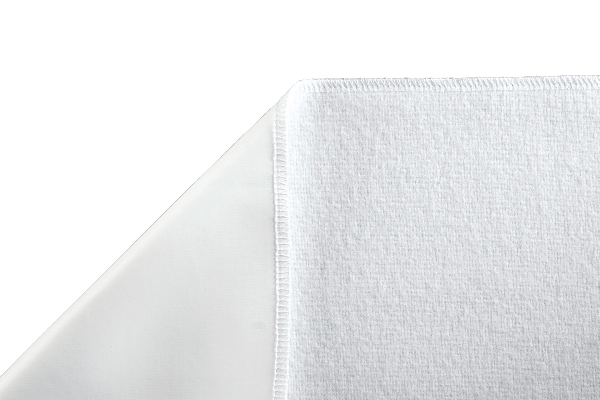 Weißes, mehrfach verwendbares Bettauflagen-Produkt von Suprima auf einem neutralen Hintergrund. Die Auflage hat die Maße 75 x 160 cm und ist gleichmäßig gefaltet, sodass die Struktur gut sichtbar ist. Die Oberfläche wirkt glatt und strapazierfähig, ideal für den Einsatz auf Matratzen. Die Ecken sind leicht abgerundet, was auf eine durchdachte Designsprache hinweist. Der Artikel ist in einer ansprechenden Verpackung präsentiert, die zusätzliche Informationen zu Pflege und Verwendung zeigt.