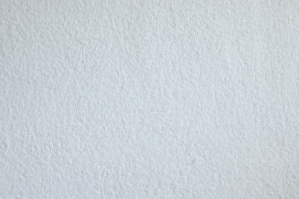 Spannbetttuch aus Frottee in der Größe 140 x 200 cm mit einer Höhe von 20 cm. Das Tuch hat eine weiche, strukturierte Oberfläche und ist in einem neutralen Farbton gehalten. Die seitlichen Gummizüge sorgen für einen guten Halt und eine faltenfreie Passform auf Matratzen. Das Material wirkt strapazierfähig und elastisch, ideal für den täglichen Gebrauch.