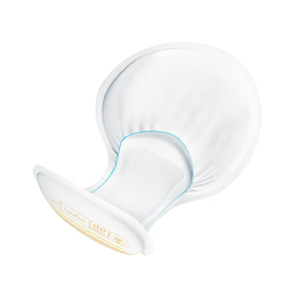 Produktbild von TENA Comfort Normal Inkontinenzeinlagen. Die Verpackung zeigt ein modernes, ansprechendes Design in Blau- und Grüntönen. Im Vordergrund ist die Abbildung der Inkontinenzeinlagen zu sehen, die in einer praktischen, handlichen Form präsentiert werden. Die Inkontinenzeinlagen sind sanft und saugfähig, ideal für mittlere Blasenschwäche. Auf der Verpackung sind zudem wichtige Informationen und Merkmale abgebildet, wie Saugstärke und Hautverträglichkeit.