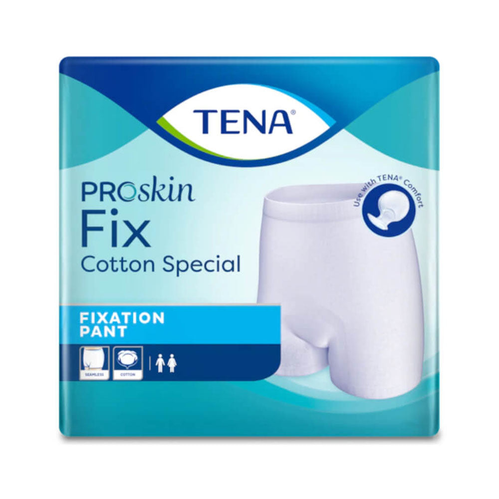Bild eines Produkts, das TENA Fix Baumwoll-Patientenunterwäsche in der Größe Medium zeigt. Die Fixierhosen sind aus weichem, atmungsaktivem Baumwollmaterial gefertigt und präsentieren sich in einer hellen, weißen Farbe. Die Hose hat einen elastischen Bund und bietet einen bequemen Sitz, ideal für die Fixierung von Inkontinenzprodukten. Die Verpackung ist klar und ansprechend gestaltet, mit sichtbarem TENA-Logo und Produktinformationen. Hinweis auf die Eignung für Männer und Frauen in der Pflege.