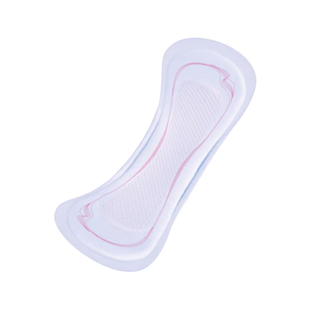 TENA Lady Normal Inkontinenzeinlagen in der Verpackung. Die Sicht auf die Vorderseite der Packung zeigt das Produktdesign mit einem klaren, modernen Look. Farblich dominiert ein sanftes Blau und Weiß, ergänzt durch grüne Akzente. Das Produkt ist für die feminine Hygiene konzipiert und bietet leichten Schutz bei Blasenschwäche. Auf der Verpackung sind Details wie die Saugstärke und die Anzahl der Einlagen abgebildet. Der Hintergrund ist neutral, um den Fokus auf die Packung zu lenken.