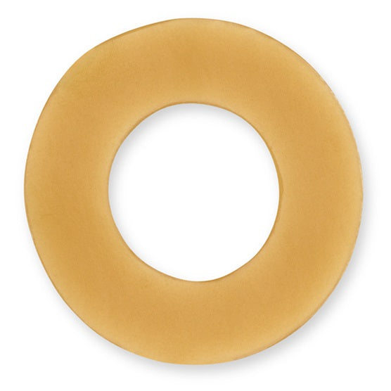 Detailliertes Produktbild eines Dansac GX Tra Hautschutzrings, bestehend aus 30 Stück. Die Verpackung ist in einem modernen, ansprechenden Design gehalten, mit klaren Farben in Blau und Weiß. Auf der Vorderseite sind der Produktname und ein Hinweis auf die Anzahl der enthaltenen Ringe gut lesbar. Der Hautschutzring ist leicht erkennbar und hebt sich durch seine runde Form und weiche Textur ab.