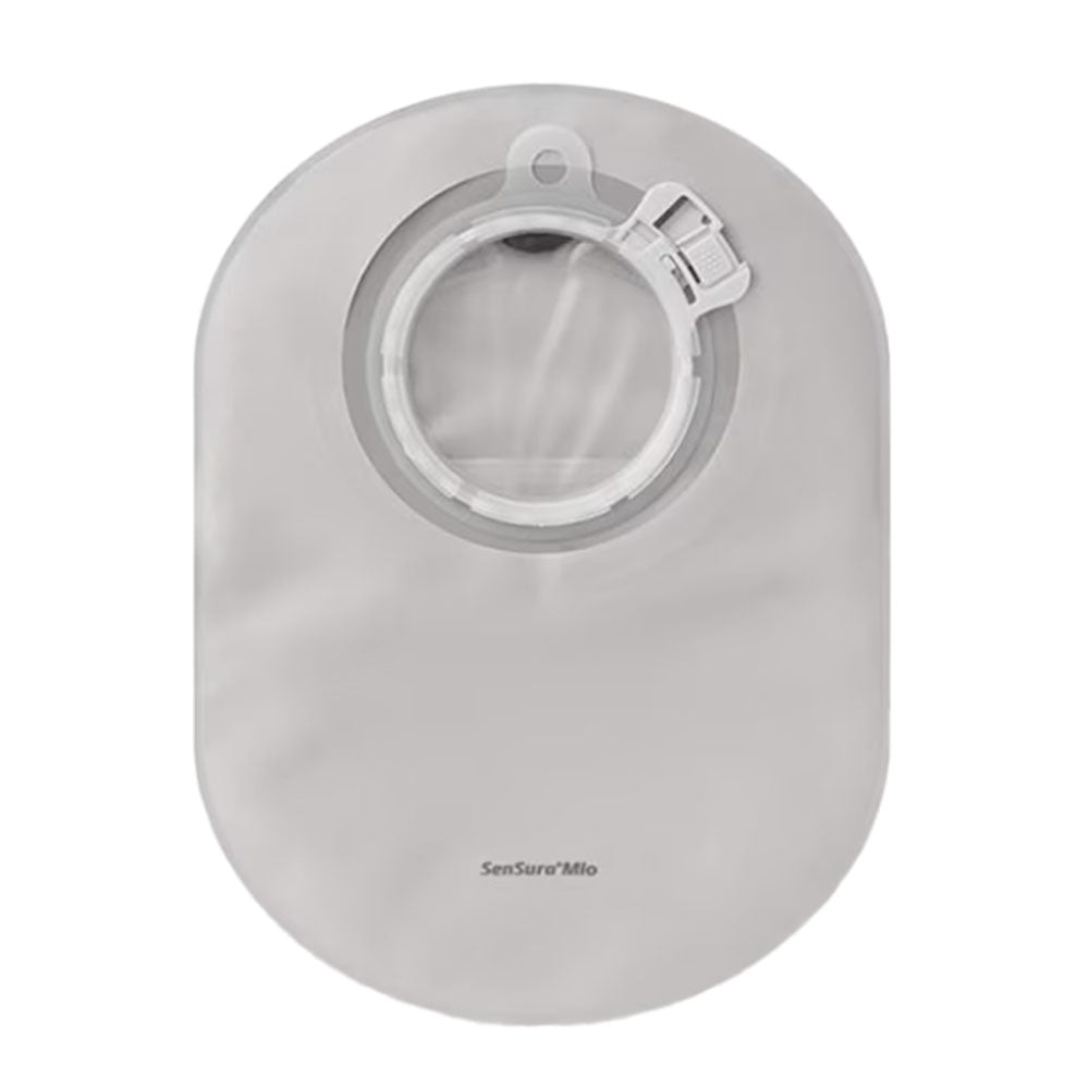Schwarzer Senura Mio Click geschlossener Beutel für Stoma, in einem sauberen und modernen Design. Der Beutel hat eine matte Oberfläche und ist mit einem praktischen Click-System ausgestattet, das eine einfache Handhabung garantiert. Die obere Öffnung ist gut sichtbar und leicht zu erkennen. Er verfügt über eine integrierte Filterung zur Reduzierung von Gerüchen. Der Beutel ist vielseitig und bietet eine sichere und diskrete Lösung. Ideal für Frauen und Männer, die eine zuverlässige Stoma-Lösung suchen.